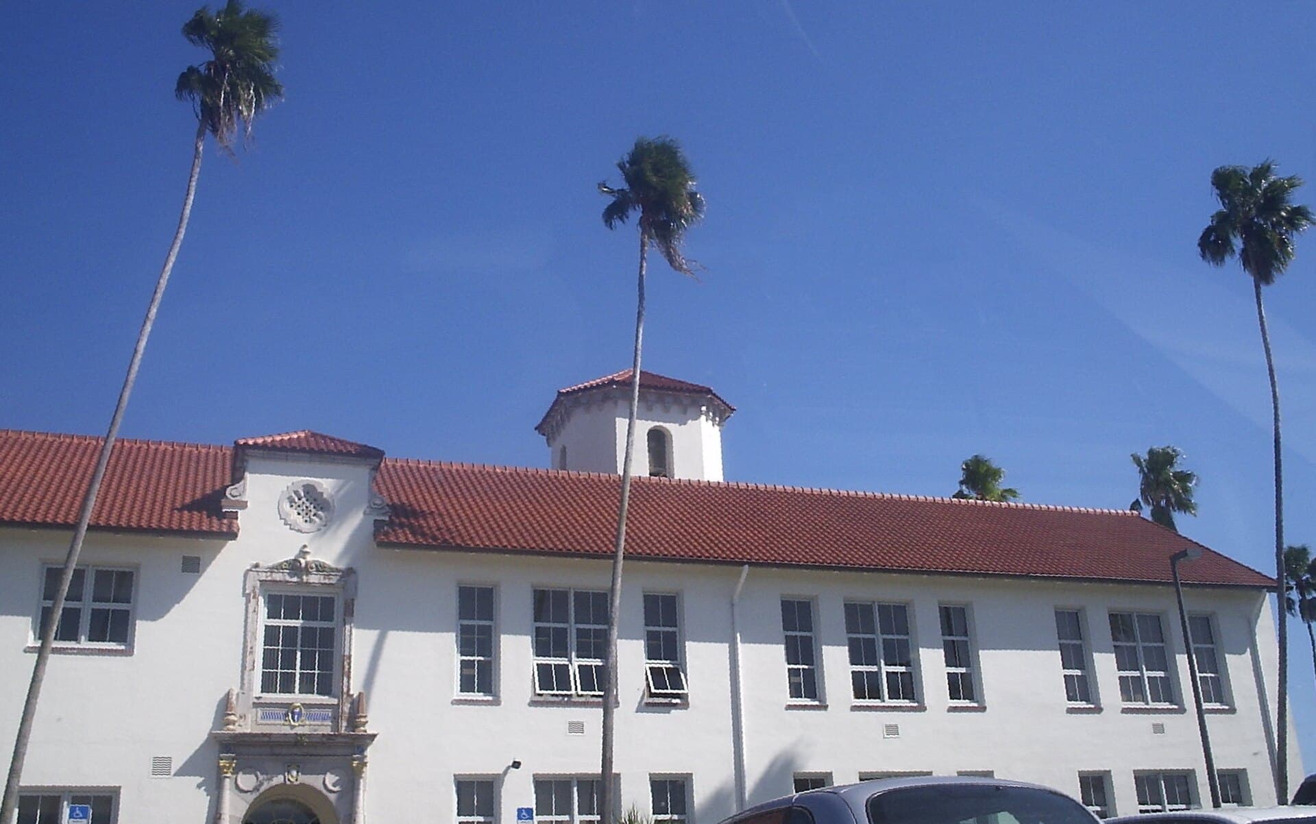 AC Fails at Half a Dozen Pinellas Schools as Heat Index Nears 112